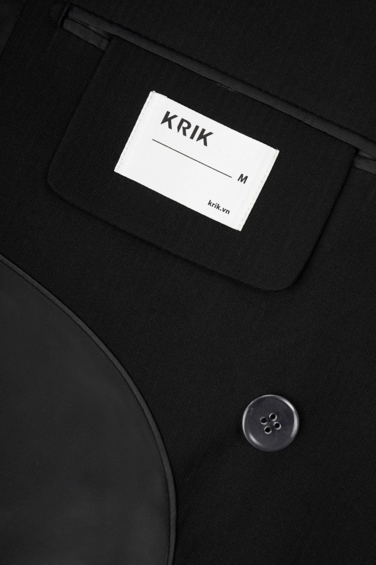 20251122_iZLpInktSf-1